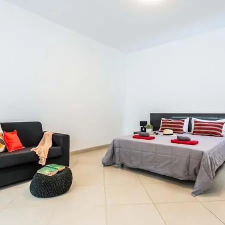 Playa De Fanabe Sleeps 8 With Pool Air Con And Wifi Villa *