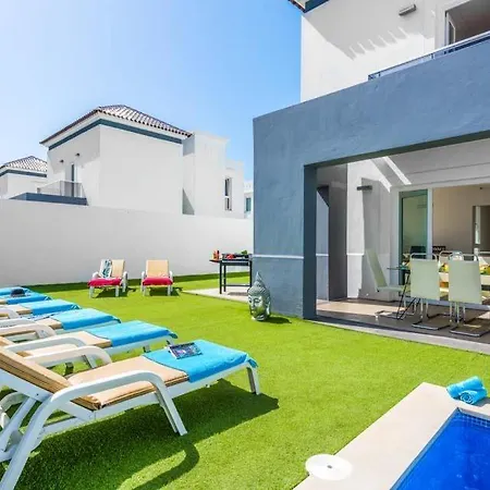 Playa De Fanabe Sleeps 8 With Pool Air Con And Wifi * Costa Adeje (Tenerife)