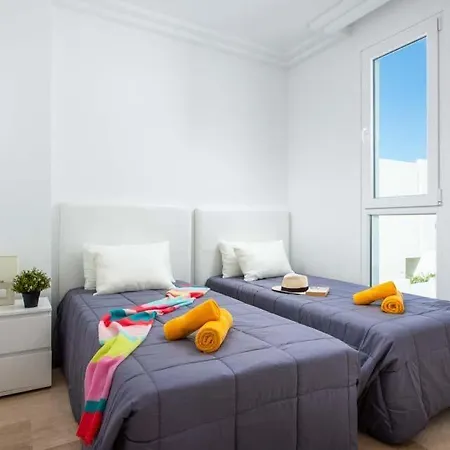 Playa De Fanabe Sleeps 8 With Pool Air Con And Wifi Villa Costa Adeje (Tenerife)