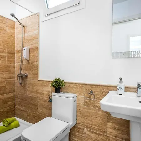 Playa De Fanabe Sleeps 8 With Pool Air Con And Wifi * Costa Adeje (Tenerife)