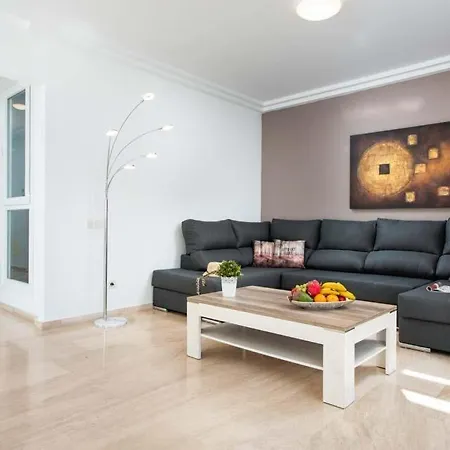 Playa De Fanabe Sleeps 8 With Pool Air Con And Wifi Villa *